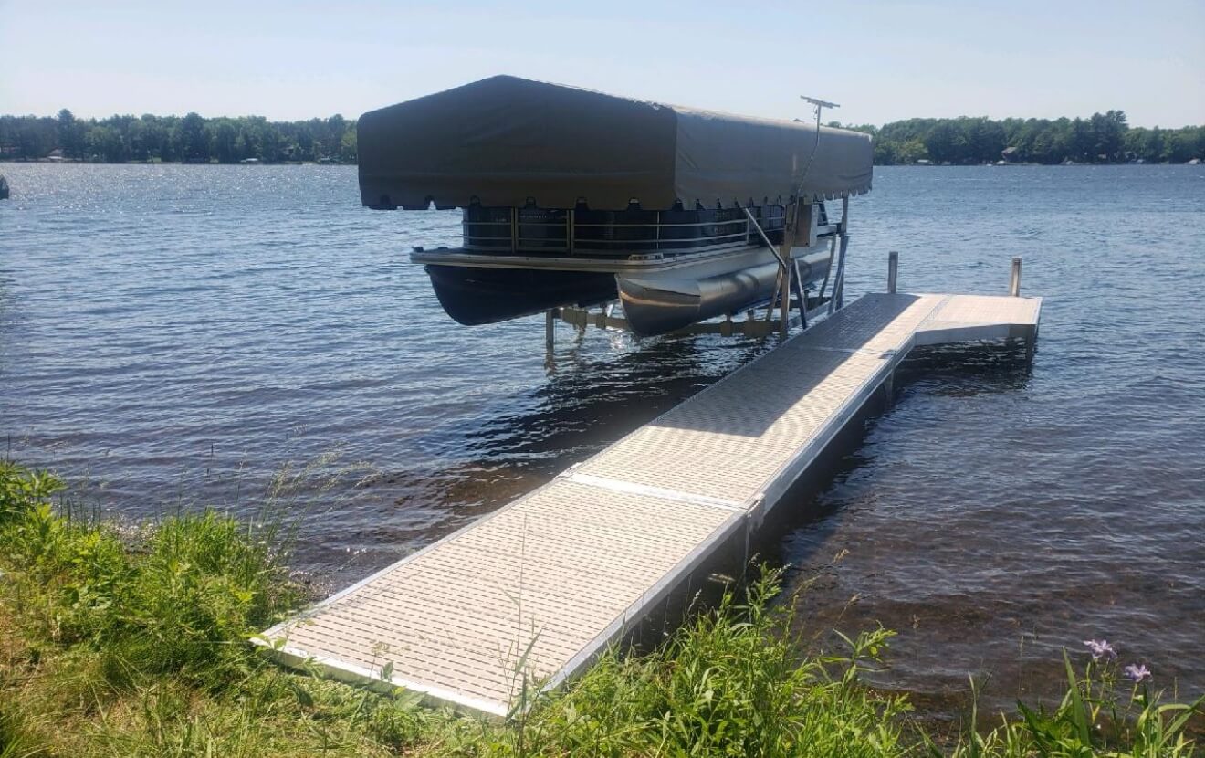 ShoreMaster Infinity RS7 • Marine Dock & Lift